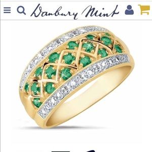 gold and emerald ring